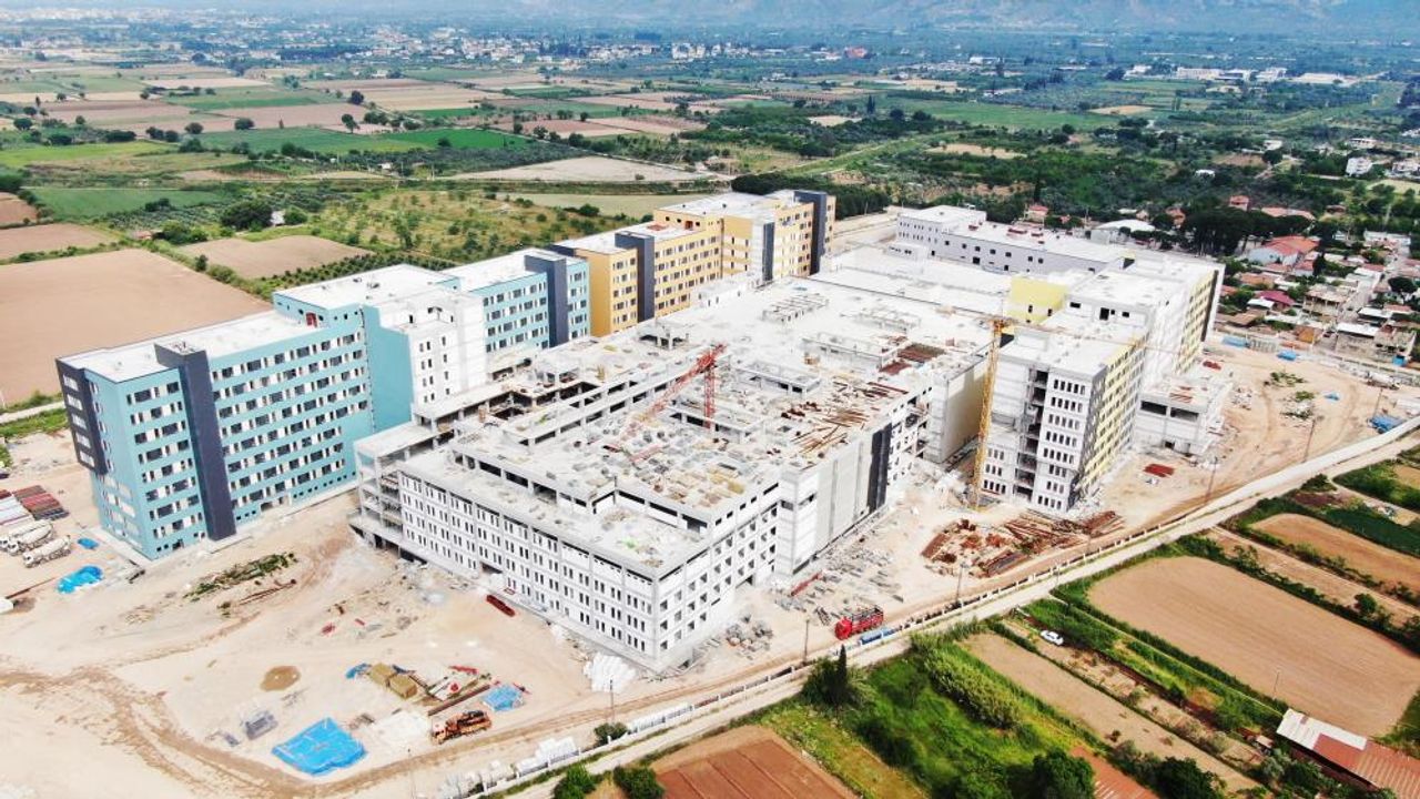 Bakan Koca’dan “Şehir Hastanesi” paylaşımı