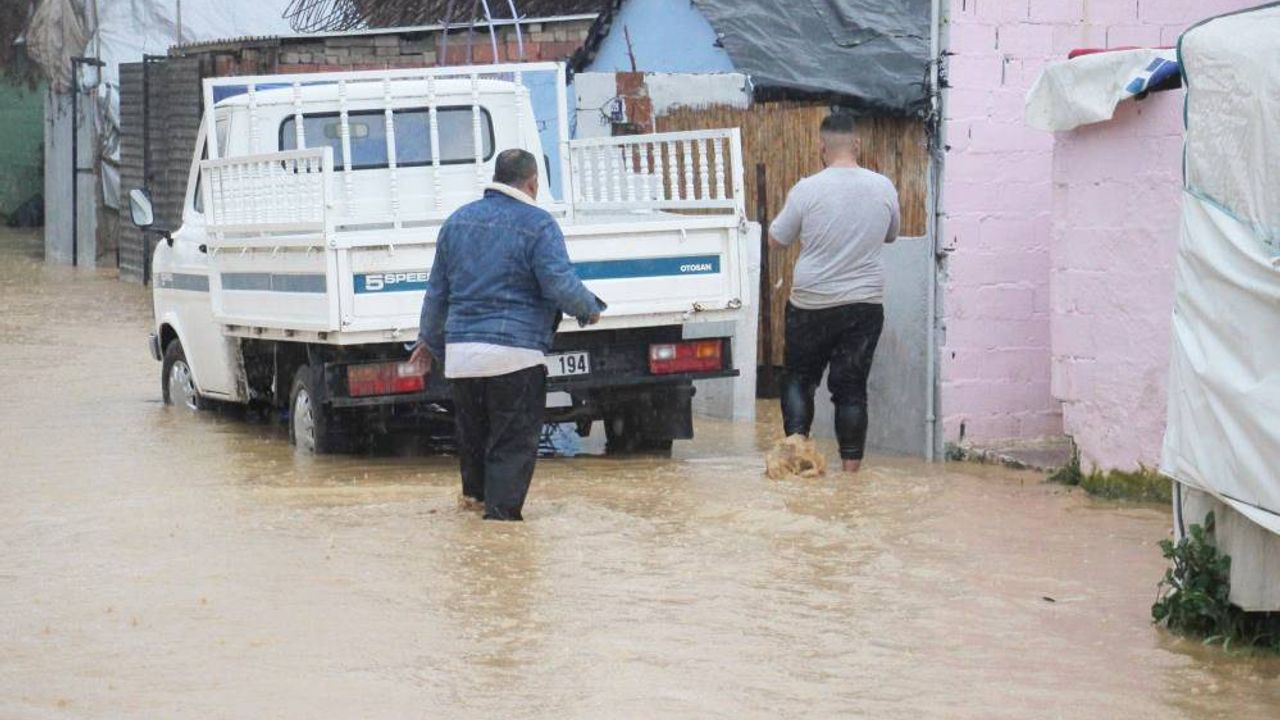 Evleri su bastı, vatandaşlar yardım istedi