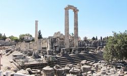 Apol­lon Ta­pı­na­ğı res­to­ras­yon ça­lış­ma­la­rı sona erdi