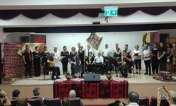 Köyceğiz’de Türk Halk Müziği korosu mest etti