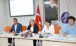 Mec­lis gün­dem mad­de­le­ri ko­mis­yo­na sevk edil­di