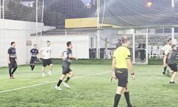 KU­ŞA­DA­SI BELEDİYESİ GÖREV ŞEHİTLERİ TUR­NU­VA­SI'NDA ŞAMPİYON KOTAN FK OLDU