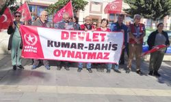 Bahis Skandalına Didim’de Protesto: Vatan Partisi İmza Masası Açtı