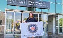Di­dim­li Yü­zü­cü Maya’dan Tür­ki­ye Fi­na­lin­de Gu­rur­lan­dı­ran Ba­şa­rı