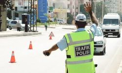 NİSAN AYIN­DA  157 BİN ARAÇ  DE­NET­LENDİ:  736 KAZA,  3 CAN KAYBI