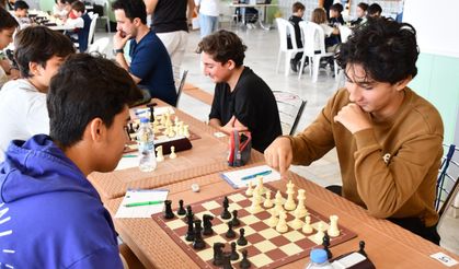 DİDİM’DE SAT­RANÇ TUR­NU­VA­SI HE­YE­CA­NI