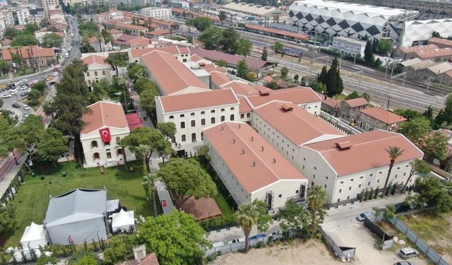 İzmir Kültür ve Sanat Fabrikası'nda Mustafa Ceceli rüzgarı esecek