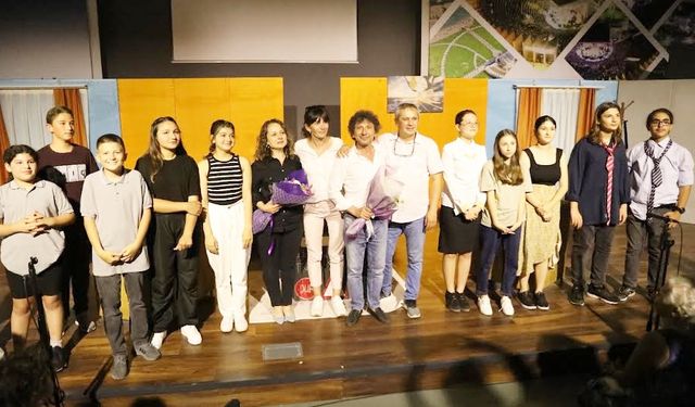 “MANZARALAR” OYUNUNA DİDİMLİLER YOĞUN İLGİ GÖSTERDİ