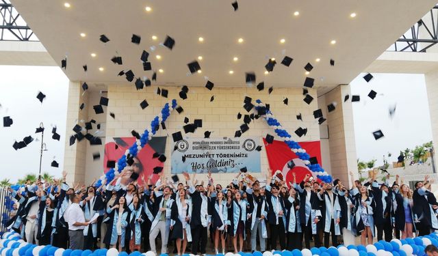 Didim MYO’da mezuniyet heyecanı