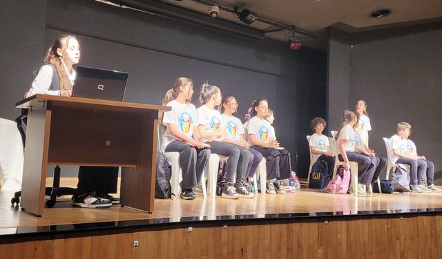 "Ku­cak­laş­ma Za­ma­nı" Ti­yat­ro­su İkinci Kez Sah­ne­de