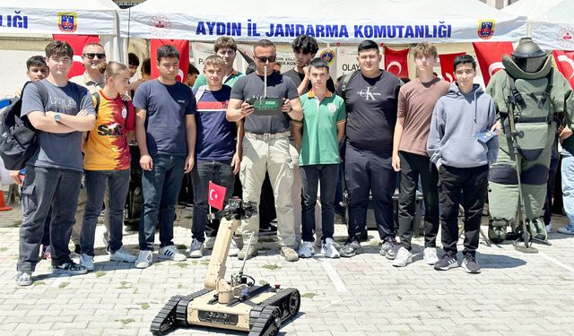 Aydın Jandarma Komutanlığı’ndan  Didim’de Öğrencilere Tanıtım Etkinliği