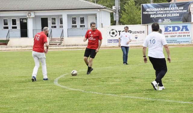 Didim’de En­gel­li­ler Haf­ta­sın­da Dost­luk Maçı: “He­pi­miz Aynı Ta­kım­da­yız”