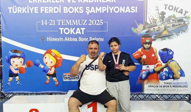 Di­dim­li Spor­cu Eylül Be­ri­tan Çan­ka­ya’dan Tür­ki­ye Üçün­cü­lü­ğü Gu­ru­ru!