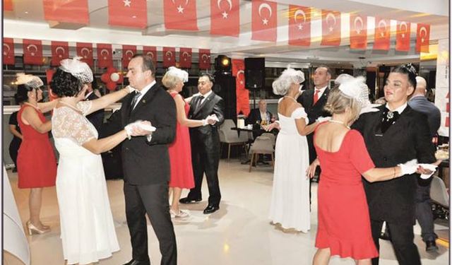 DİDİM ADD CUMHURİYET  BALOSU DÜZENLEDİ