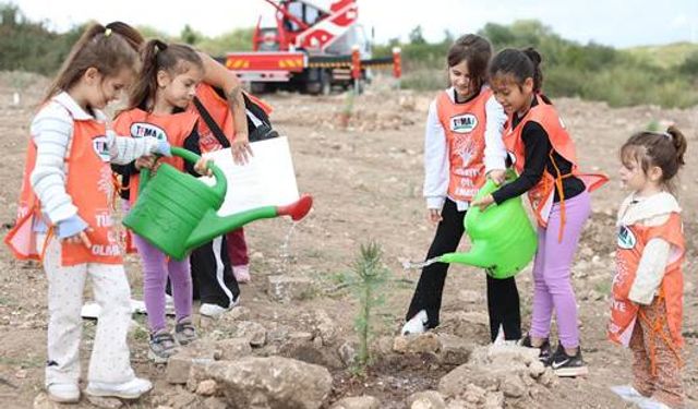 DİDİM’DE MİLLİ AĞAÇ­LAN­DIR­MA  GÜNÜ COŞ­KU­SU