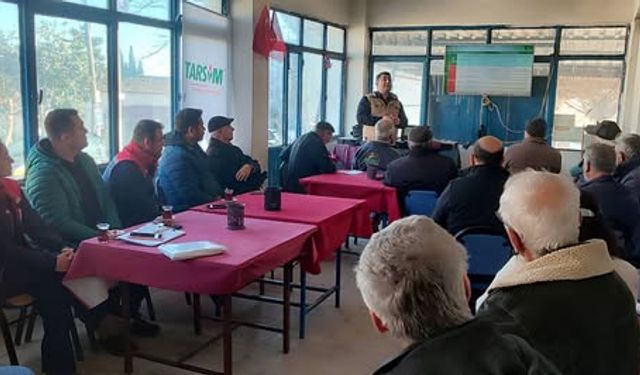Akköy’de Üre­ti­ci­le­re TARSİM Bil­gi­len­dir­me­si Ya­pıl­dı
