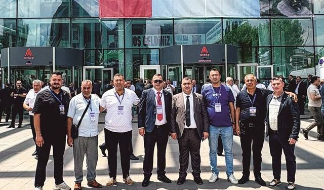 Didim  Şo­för­ler  Odası  yö­ne­ti­mi,  TŞOF  Genel  Ku­ru­lu­na  ka­tıl­dı