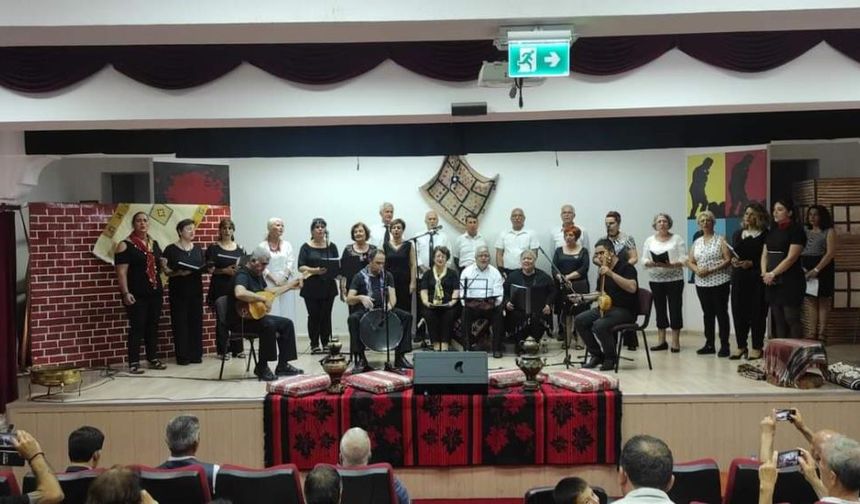Köyceğiz’de Türk Halk Müziği korosu mest etti