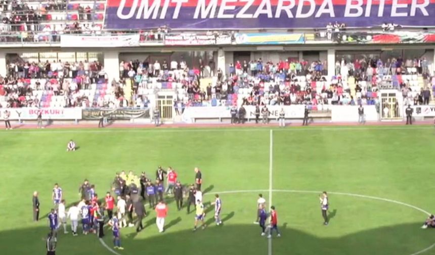 Efe­ler 09 SFK Dep­las­man­da Hem Mü­ca­de­le Etti Hem Sal­dı­rı­ya Uğ­ra­dı