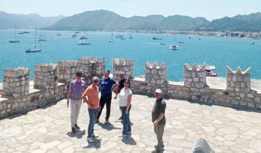 Didim’de Ba­şa­rı­lı Öğ­ren­ci­le­re Ödül Ge­zi­si: Ak­ya­ka, Mar­ma­ris ve Datça Turu