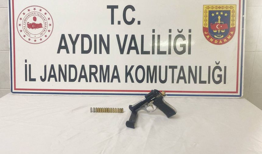 Akbük’te Ku­ru­sı­kı Ta­ban­ca ile Ya­ka­lan­dı: 11 Bin 977 TL Ceza Ke­sil­di