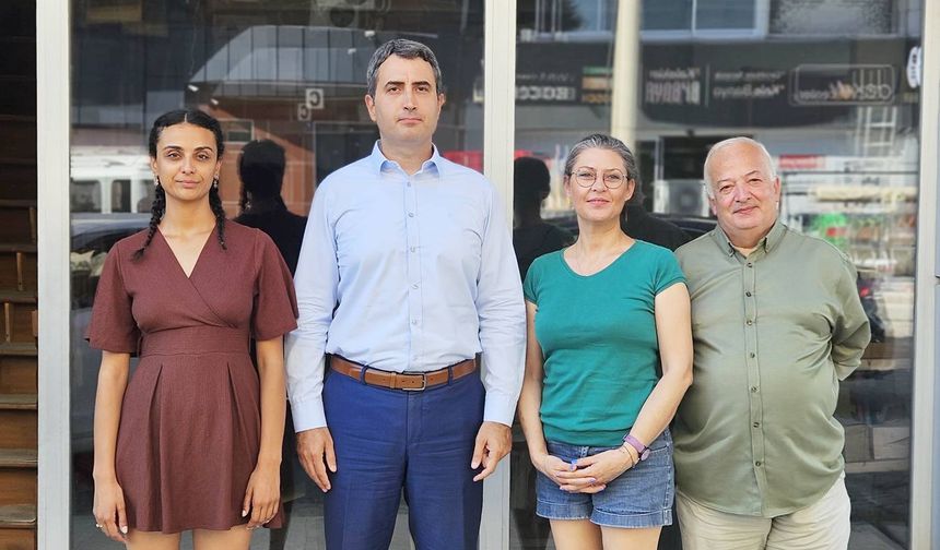 Kay­ma­kam Ku­ru­ca’dan Didim Ga­ze­te­ci­ler Ce­mi­ye­ti’ne Veda Zi­ya­re­ti