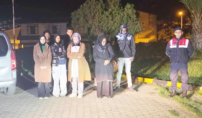 Akbük'de 13 dü­zen­siz göç­men yakalandı