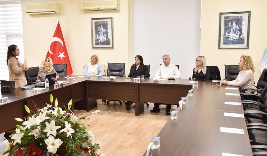 Didim’de Ko­ru­yu­cu Aile Mo­de­li İçin Bil­gi­len­dir­me Se­mi­ne­ri Dü­zen­le­ni­yor