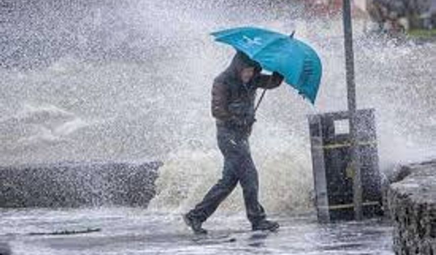 Me­te­oro­lo­ji­den Söke ve Didim için kuv­vet­li fır­tı­na uya­rı­sı