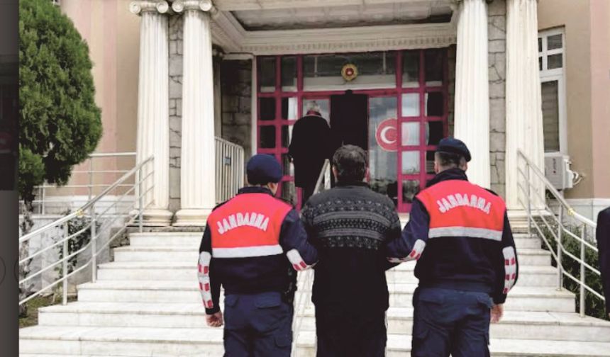 Didim’de Ara­nan Hü­küm­lü Jan­dar­ma Ope­ras­yo­nuy­la Ya­ka­lan­dı