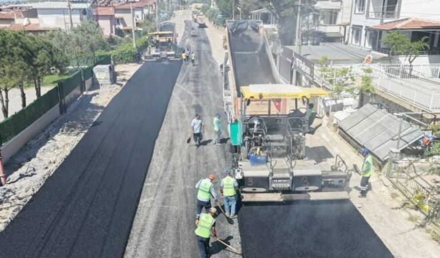 Akbük Yolu Ye­ni­le­ni­yor