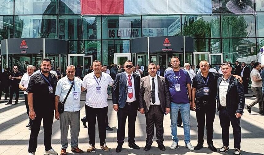 Didim  Şo­för­ler  Odası  yö­ne­ti­mi,  TŞOF  Genel  Ku­ru­lu­na  ka­tıl­dı
