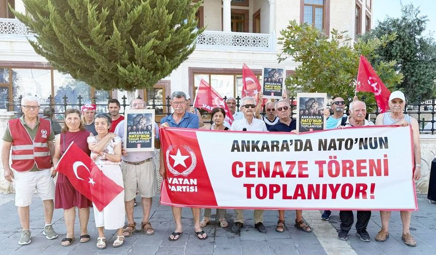 Didim'de Vatan Par­ti­si'nden NATO Zir­ve­si Ön­ce­si Açık­la­ma