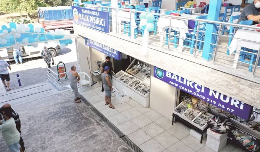 Didim’de Ba­lık­çı­lar Çar­şı­sı İha­le­ye Çı­kı­yor: Dük­kan­lar 3 Yıl­lı­ğı­na Ki­ra­la­na­cak