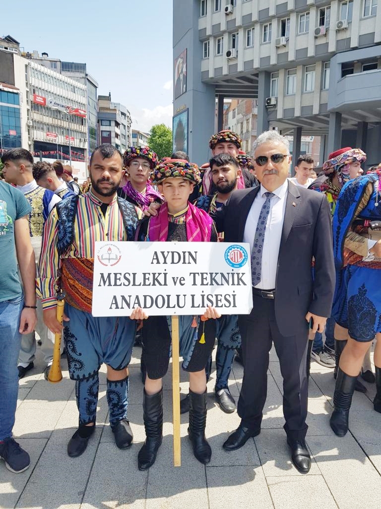 c0b3c4e0-63d4-4f20-885f-75cf9083d721