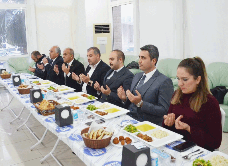 ADÜ Didim MYO’nun İftar Prog­ra­mı­na Yoğun Ka­tı­lım