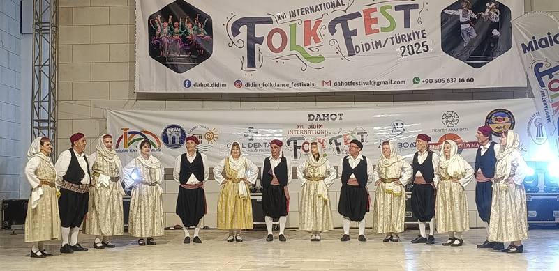 542129861 10238041613610200 7782679382652942534 N