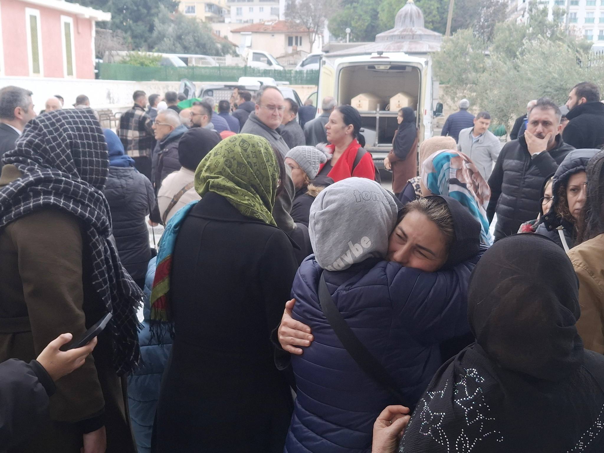 612386893 1298573928964199 4430017871786047387 N