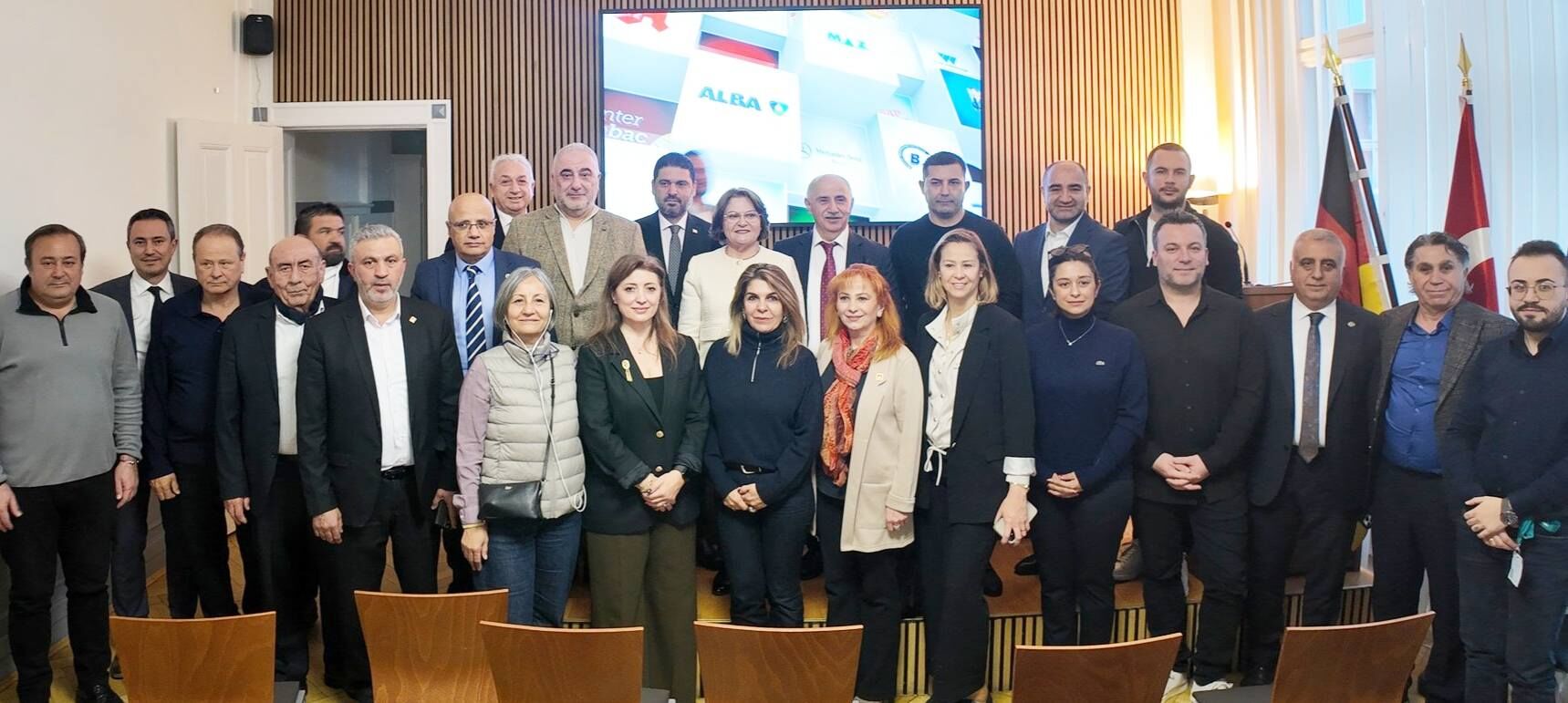 Mavi̇ Di̇di̇m 2-2