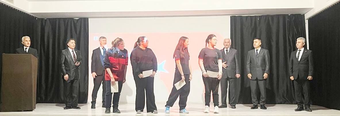 Mavi̇ Di̇di̇m 3-3