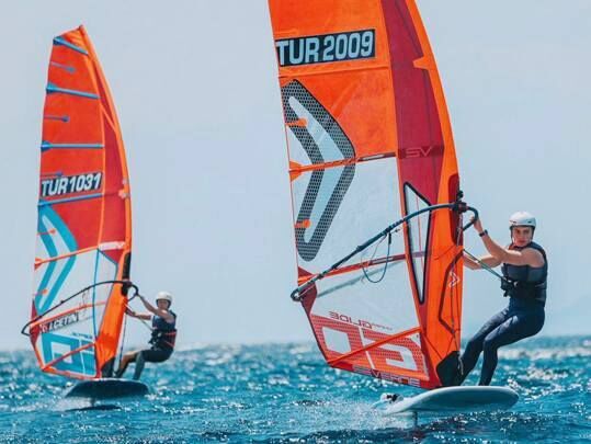Didim’de Yelken Heyecanı Başlıyor: Formula Kite ve Wingfoil Yarışları 24 Mayıs’ta